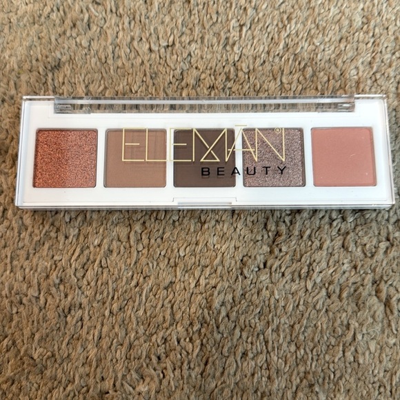 New in box Eleman Beauty Ballerine eyeshadow palette 4.0g/ 0.14oz . - Picture 4 of 4